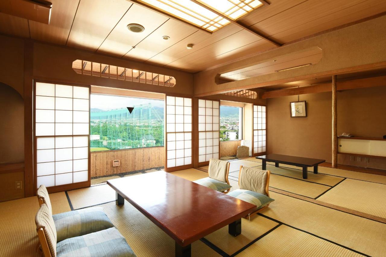 Isawa Tokiwa Hotel Fuefuki Exteriör bild