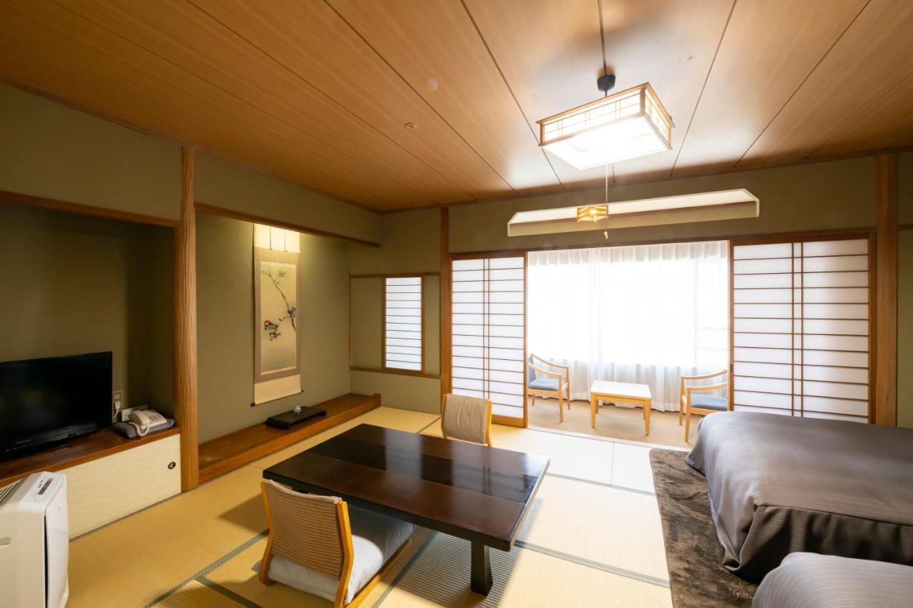 Isawa Tokiwa Hotel Fuefuki Exteriör bild